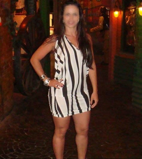 'esposa casada se exibindo' Search .